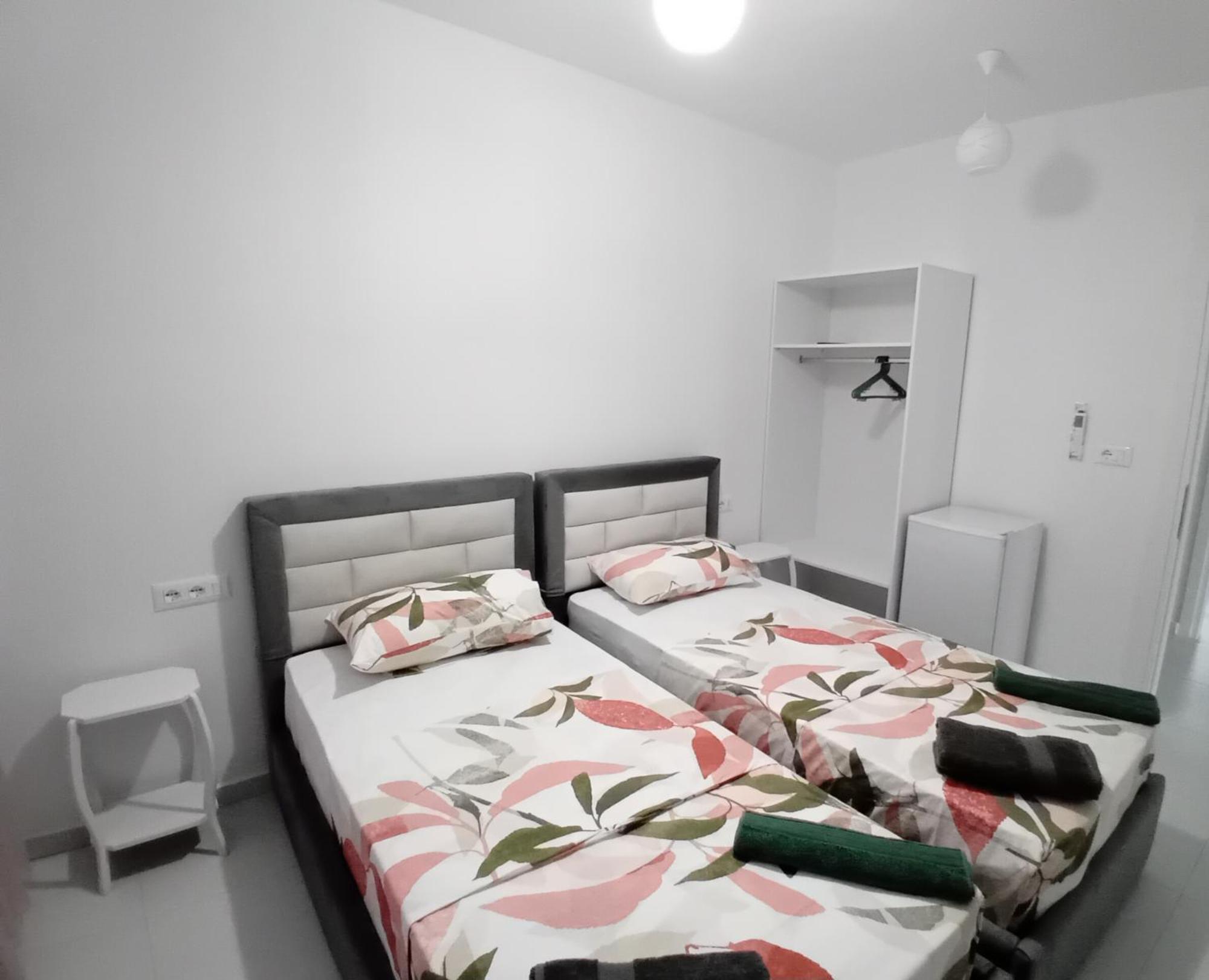 Ida Apartments Sarande Exterior photo